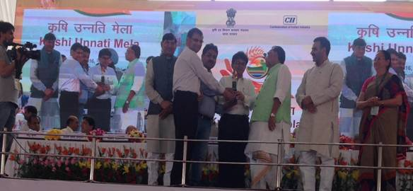 NBB receiving award in Krishi Unnati Mela at IARI, Pusa.