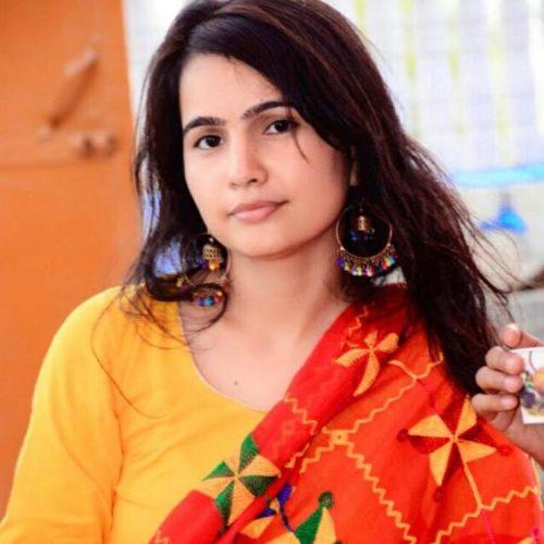 CS Namrata Choudhary