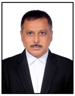 Adv Hitendra Vilaschand Shah
