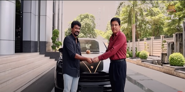 Kamal Haasan Gifts Fancy Car To Director Lokesh Kanagaraj