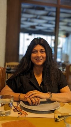 Shruti Tiwari | BCom, CS (Professional Program), LLB, MBA |
