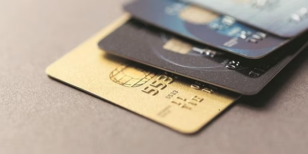 Forex Card vs. Credit Card: What Students Should Choose?